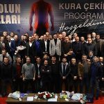 futbolun-babalari-sahaya-cikiyor.jpg