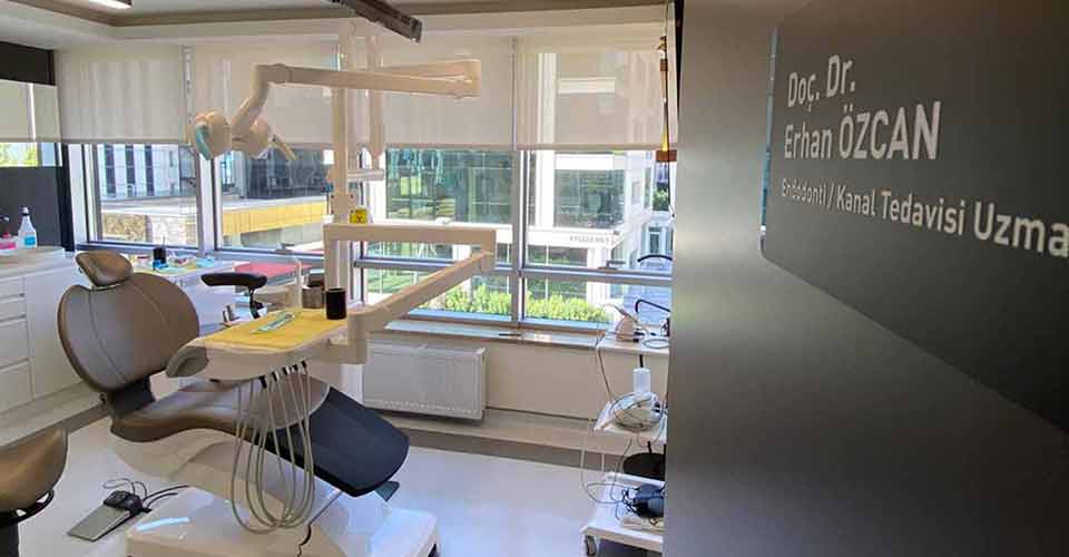 Endodonti Uzmanı Erhan Özcan