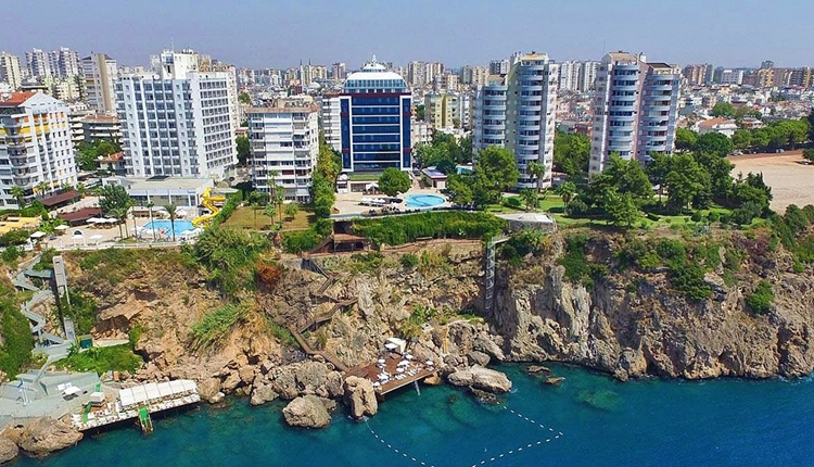 Antalya Lara