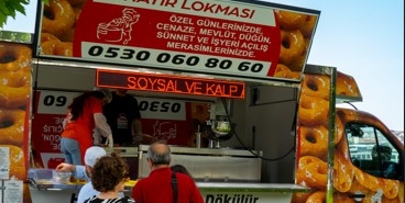 Hayır Lokmasıyla Gönüllere Dokunan Organizasyonlar