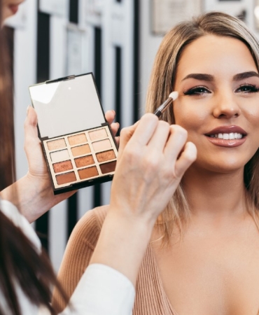 Profesyonel Makyaj Sanatçısı Nasıl Olunur?