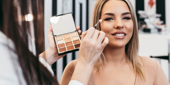 Profesyonel Makyaj Sanatçısı Nasıl Olunur?