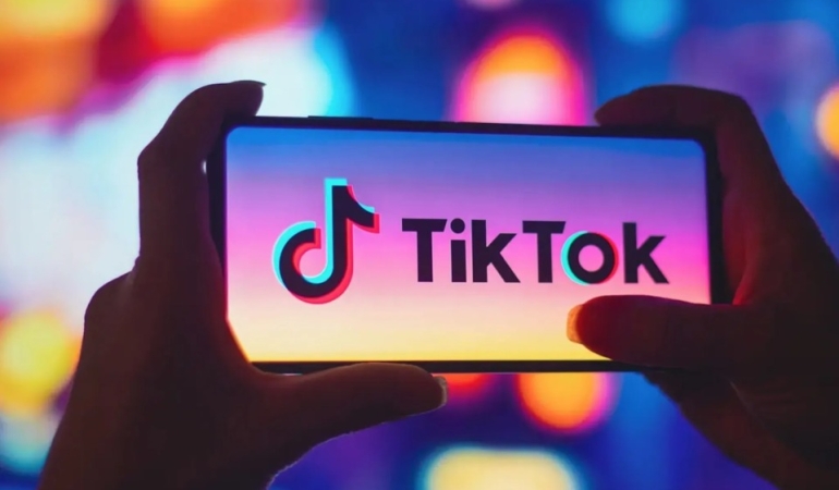 TikTok video indirici ile seyahat videolarını her yerde izleyin