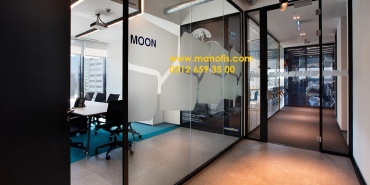 Man Ofis ile Ofis Bölme Sistemleri: Modern İş Yerleri İçin Cam Bölme ve Bölme Duvar Çözümleri